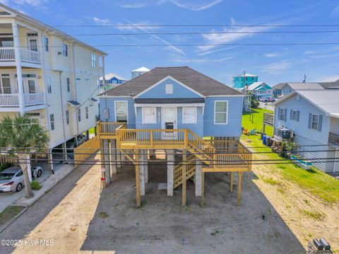 Single Family Residence in Carolina Beach NC 1202 Canal Drive.jpg