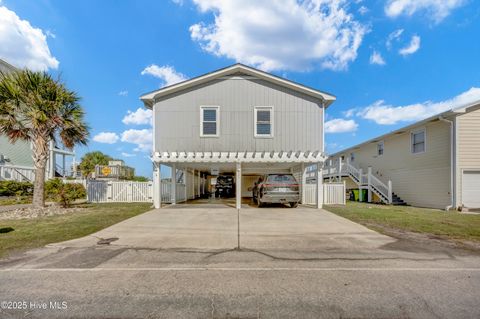 Single Family Residence in Carolina Beach NC 901 Canal Drive.jpg