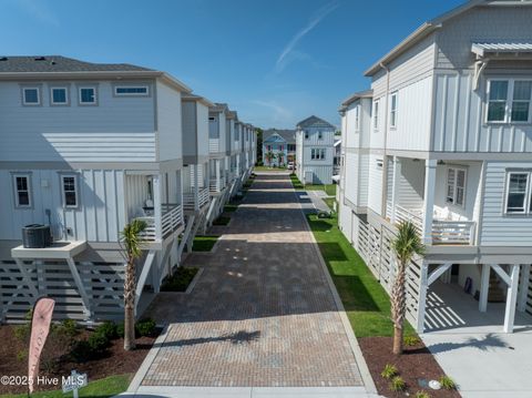Townhouse in Carolina Beach NC 906 Second Street #1 2.jpg