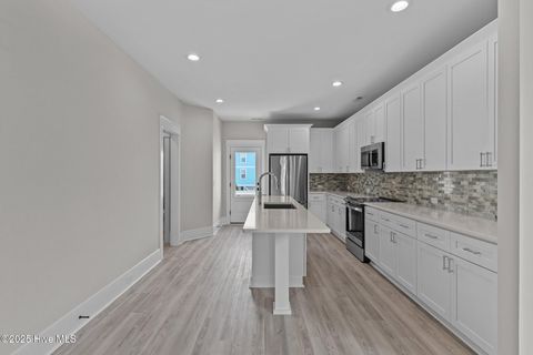 Townhouse in Carolina Beach NC 906 Second Street #1 8.jpg