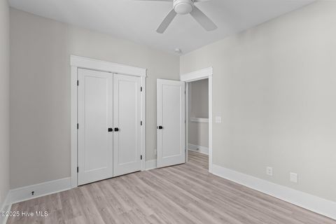 Townhouse in Carolina Beach NC 906 Second Street #1 29.jpg