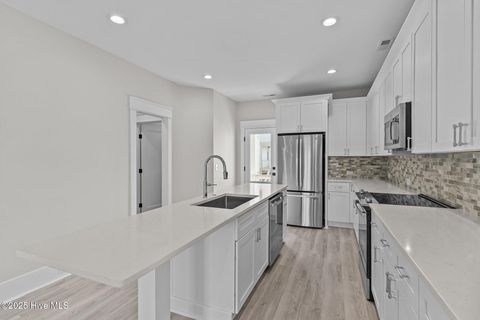 Townhouse in Carolina Beach NC 906 Second Street #1 10.jpg