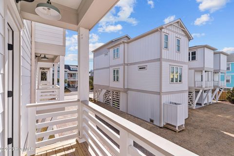Townhouse in Carolina Beach NC 906 Second Street #1 40.jpg