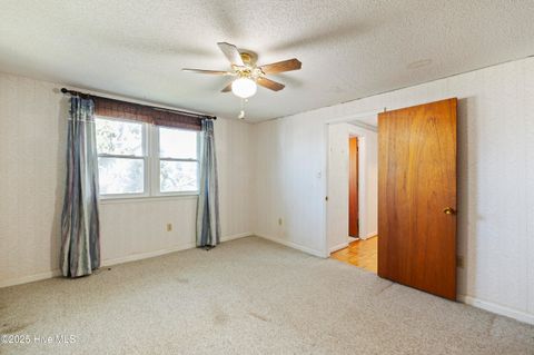 Single Family Residence in Carolina Beach NC 106 S Seventh Street 25.jpg