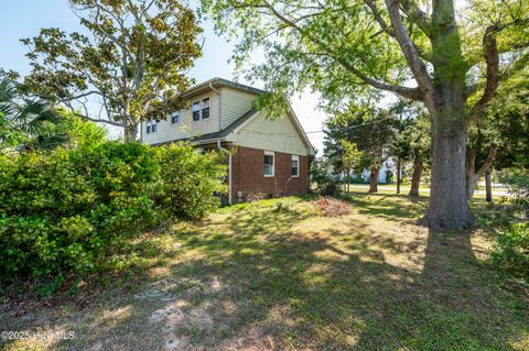 Single Family Residence in Carolina Beach NC 106 S Seventh Street 39.jpg