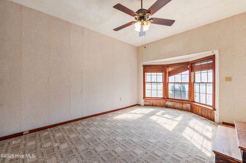 Single Family Residence in Carolina Beach NC 106 S Seventh Street 8.jpg