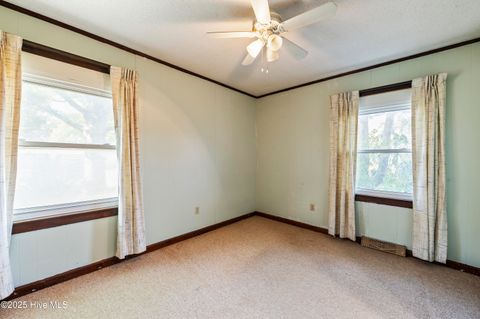 Single Family Residence in Carolina Beach NC 106 S Seventh Street 21.jpg