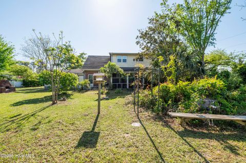 Single Family Residence in Carolina Beach NC 106 S Seventh Street 37.jpg