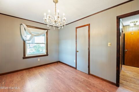 Single Family Residence in Carolina Beach NC 106 S Seventh Street 17.jpg