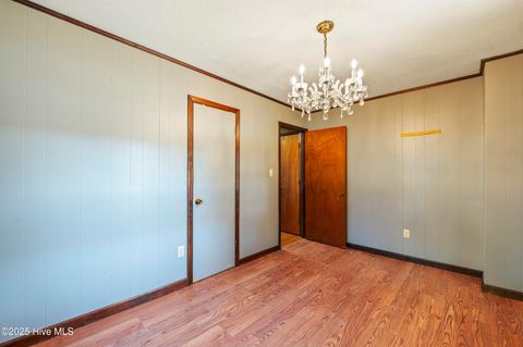 Single Family Residence in Carolina Beach NC 106 S Seventh Street 18.jpg