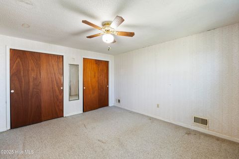 Single Family Residence in Carolina Beach NC 106 S Seventh Street 24.jpg