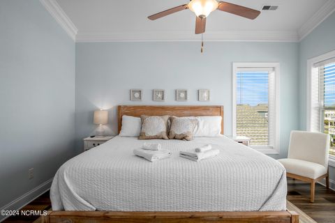 Single Family Residence in Holden Beach NC 286 Ocean Boulevard 19.jpg