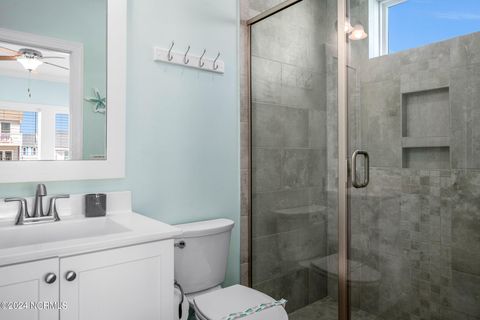 Single Family Residence in Holden Beach NC 286 Ocean Boulevard 37.jpg