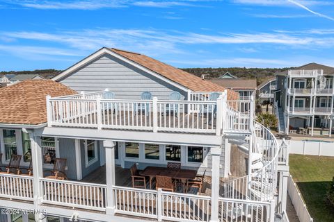 Single Family Residence in Holden Beach NC 286 Ocean Boulevard 41.jpg