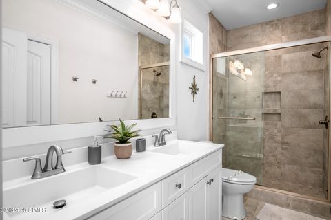 Single Family Residence in Holden Beach NC 286 Ocean Boulevard 30.jpg