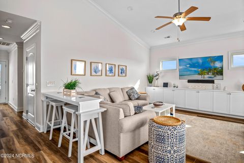 Single Family Residence in Holden Beach NC 286 Ocean Boulevard 5.jpg