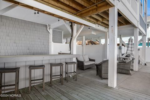 Single Family Residence in Holden Beach NC 286 Ocean Boulevard 47.jpg
