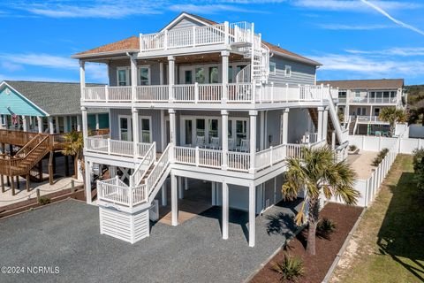 Single Family Residence in Holden Beach NC 286 Ocean Boulevard 43.jpg