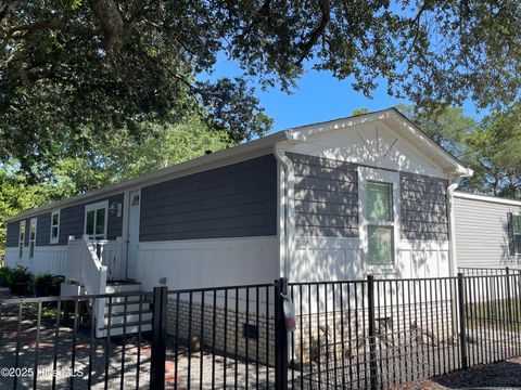 Manufactured Home in Supply NC 2744 Ocean View Avenue.jpg