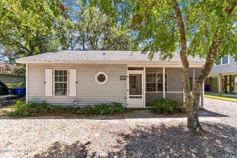 Single Family Residence in Oak Island NC 214 NE 59th Street.jpg