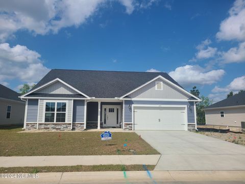 Single Family Residence in New Bern NC 1027 Midnight Bourbon Manor.jpg