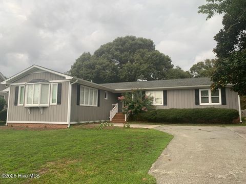 Single Family Residence in Hampstead NC 1966 Kings Landing Road.jpg