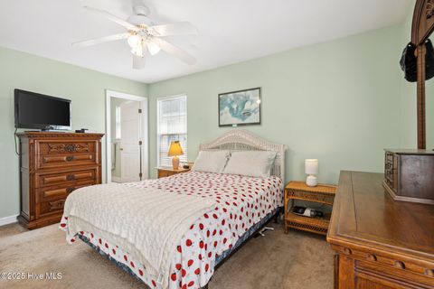 Single Family Residence in Carolina Beach NC 706 S Third Street 10.jpg