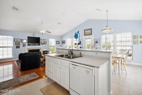 Single Family Residence in Carolina Beach NC 706 S Third Street 5.jpg