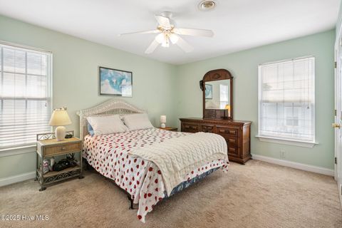 Single Family Residence in Carolina Beach NC 706 S Third Street 9.jpg