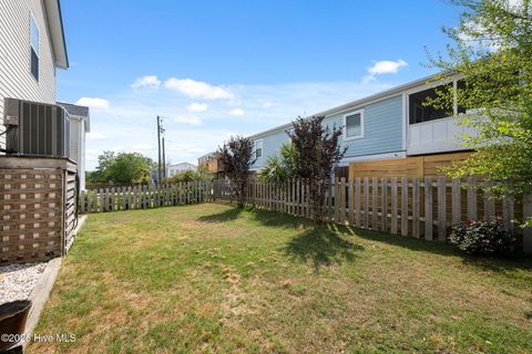 Single Family Residence in Carolina Beach NC 706 S Third Street 20.jpg