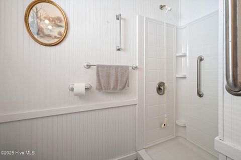 Single Family Residence in Carolina Beach NC 706 S Third Street 28.jpg