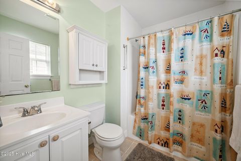 Single Family Residence in Carolina Beach NC 706 S Third Street 11.jpg