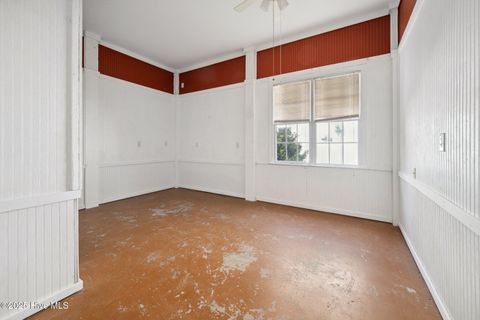 Single Family Residence in Carolina Beach NC 706 S Third Street 26.jpg