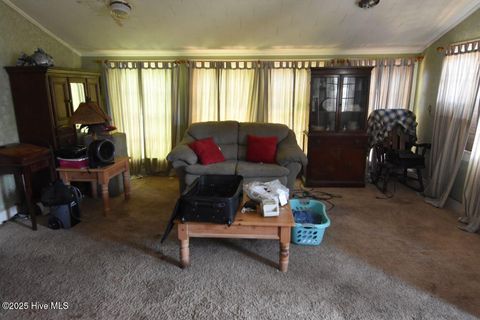 Single Family Residence in Carolina Beach NC 404 N Third Street 3.jpg