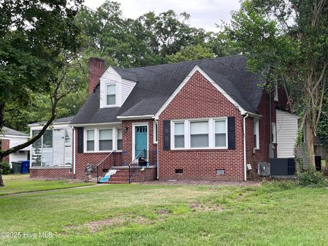 Single Family Residence in Greenville NC 1910 E 4th Street.jpg