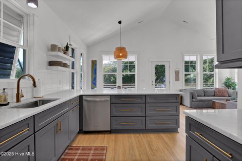 Single Family Residence in Carolina Beach NC 1418 Snapper Lane 14.jpg