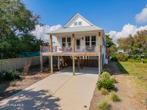 Single Family Residence in Carolina Beach NC 1418 Snapper Lane 50.jpg