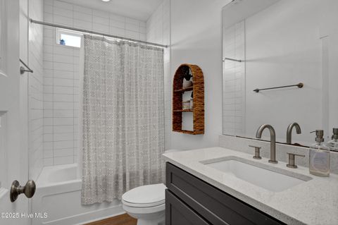 Single Family Residence in Carolina Beach NC 1418 Snapper Lane 31.jpg