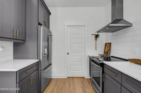 Single Family Residence in Carolina Beach NC 1418 Snapper Lane 13.jpg