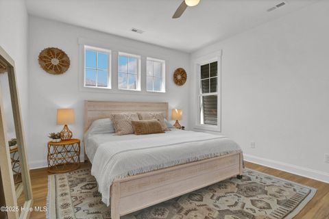 Single Family Residence in Carolina Beach NC 1418 Snapper Lane 23.jpg