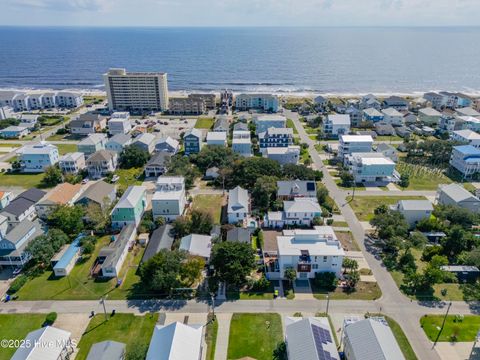 Single Family Residence in Carolina Beach NC 1418 Snapper Lane 65.jpg