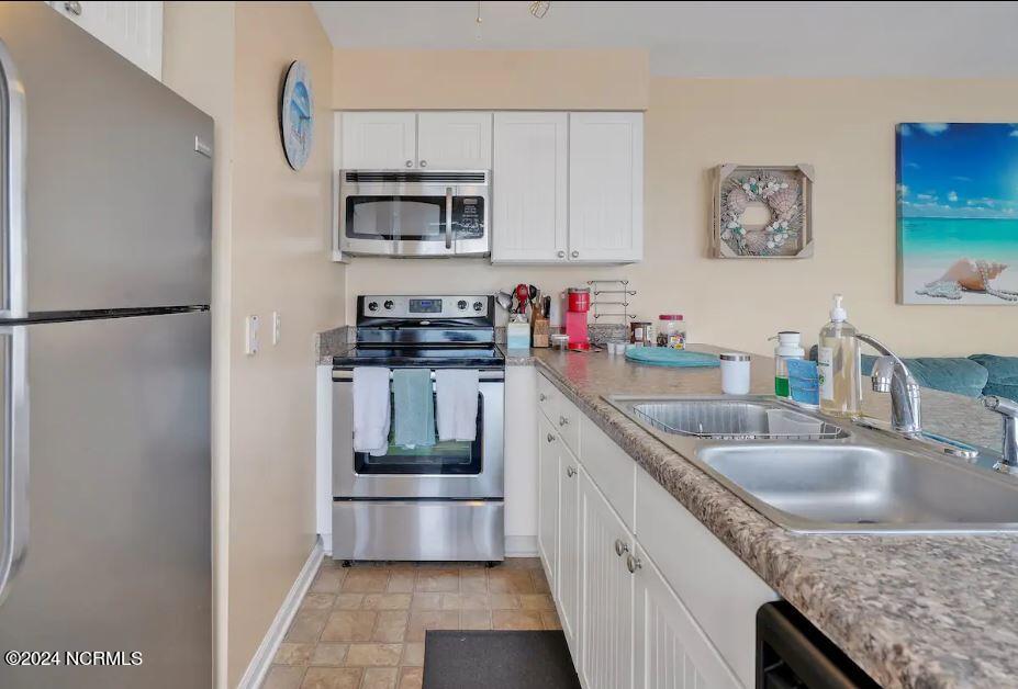 Condominium in Carolina Beach NC 1618 Canal Drive #Apt C40 4.jpg