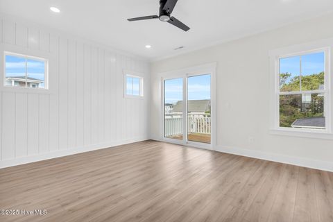 Single Family Residence in Carolina Beach NC 804 S 2nd Street 25.jpg