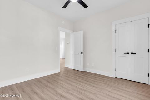Single Family Residence in Carolina Beach NC 804 S 2nd Street 22.jpg