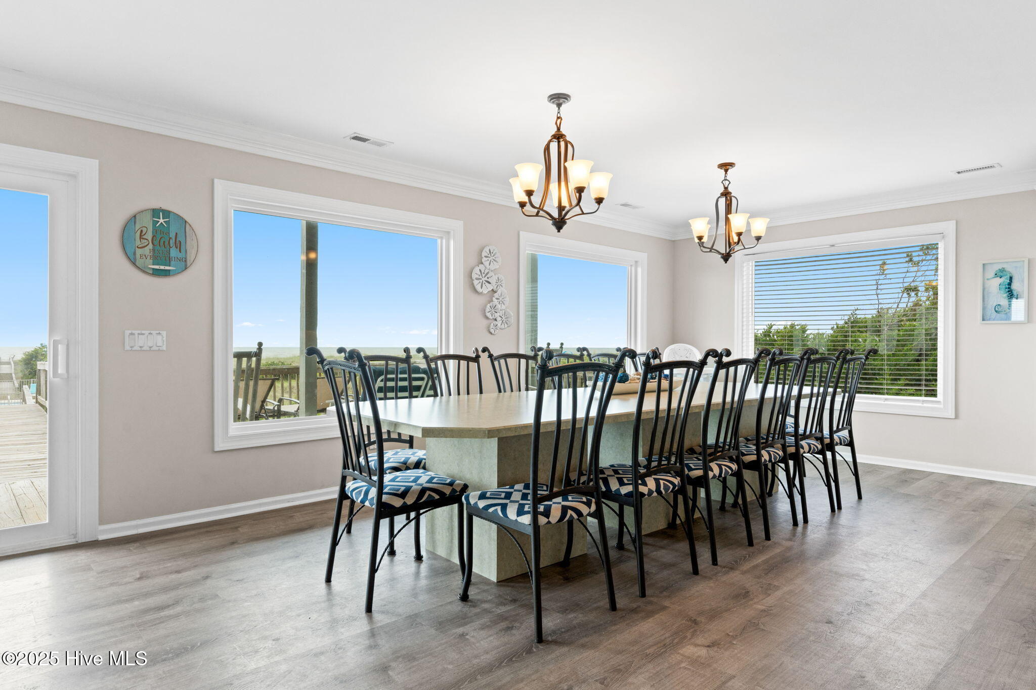 Single Family Residence in Holden Beach NC 1239 Ocean Boulevard 17.jpg