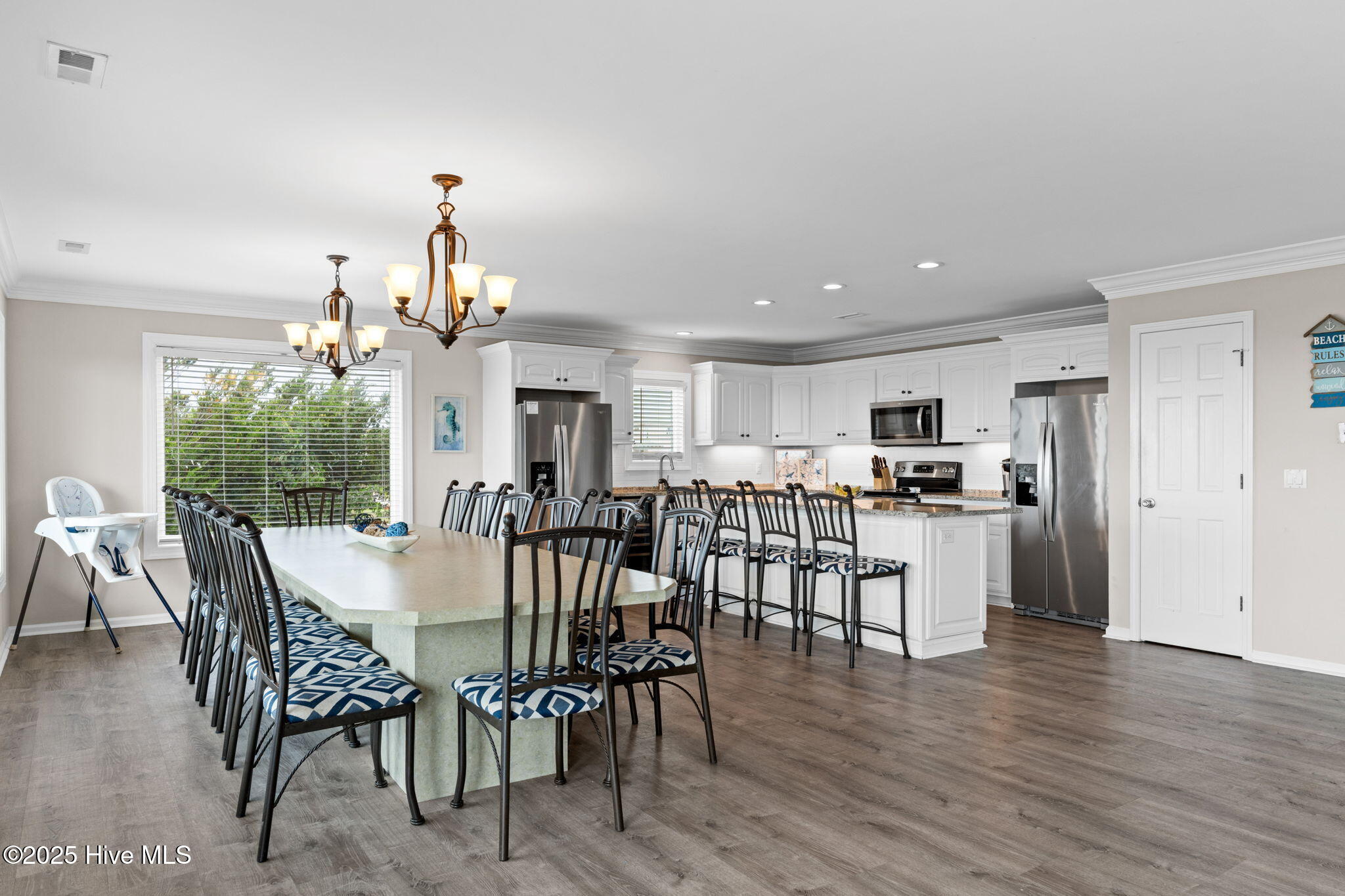 Single Family Residence in Holden Beach NC 1239 Ocean Boulevard 14.jpg