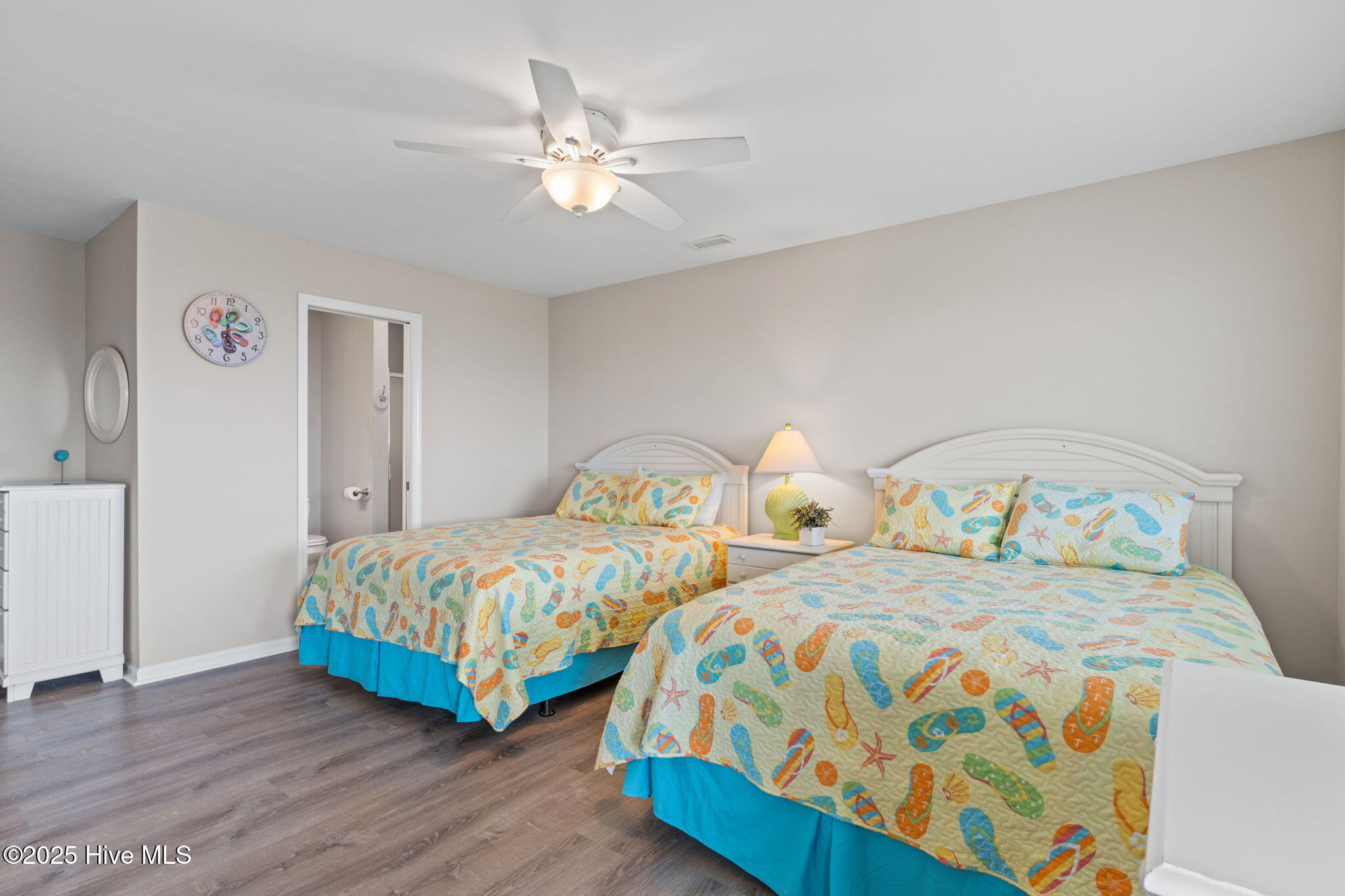 Single Family Residence in Holden Beach NC 1239 Ocean Boulevard 38.jpg