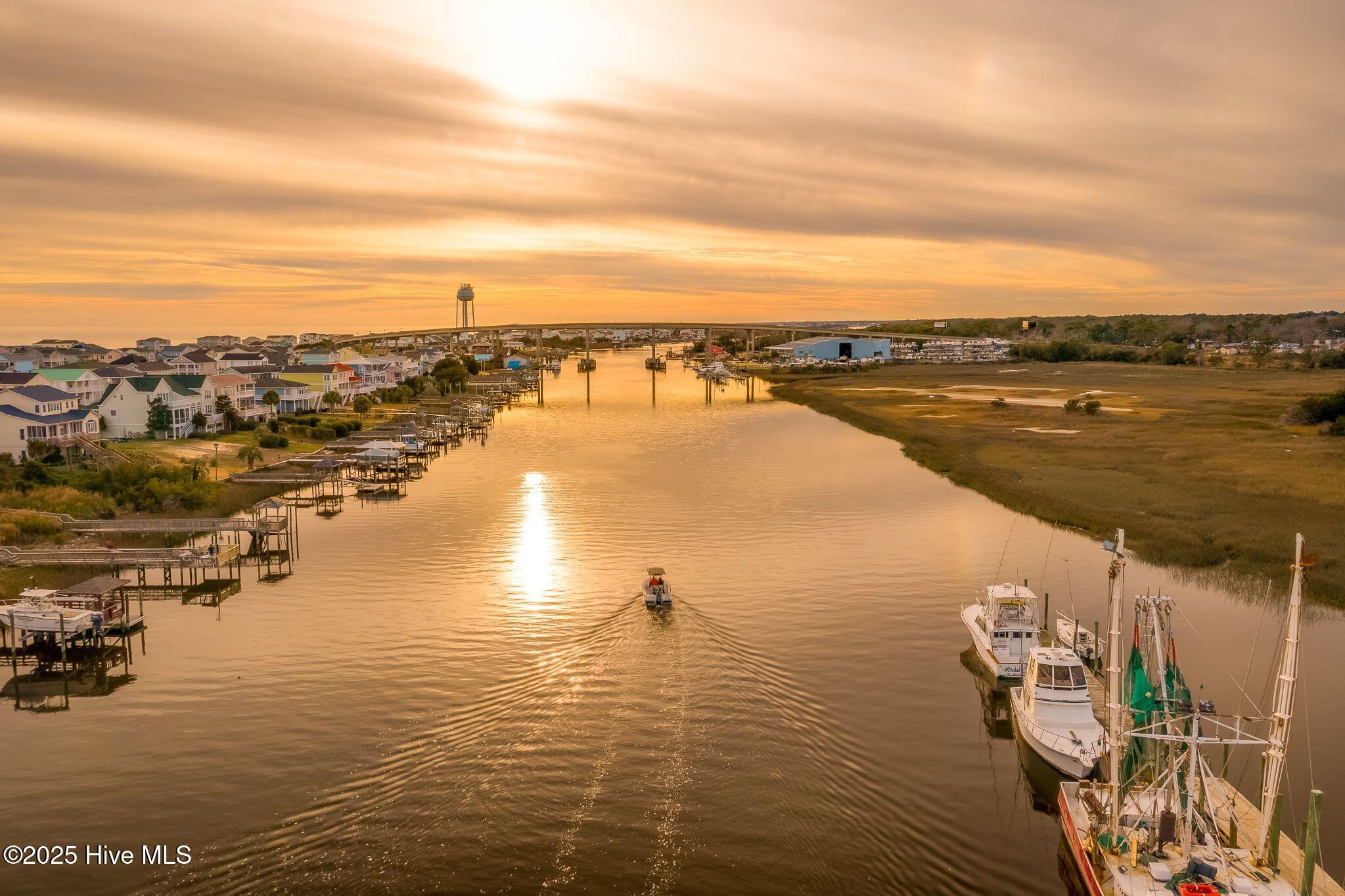 Single Family Residence in Holden Beach NC 1239 Ocean Boulevard 81.jpg