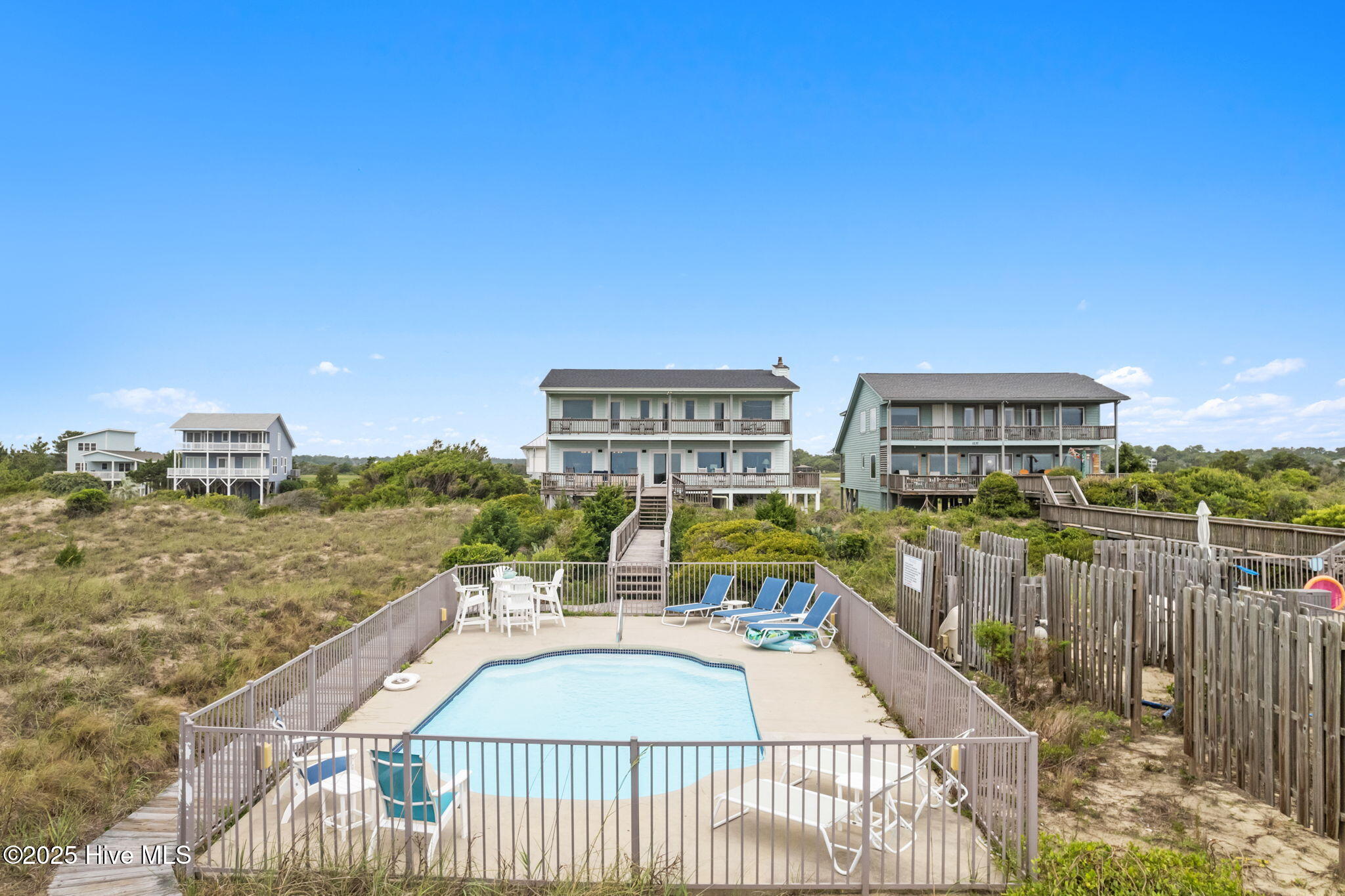 Single Family Residence in Holden Beach NC 1239 Ocean Boulevard 1.jpg