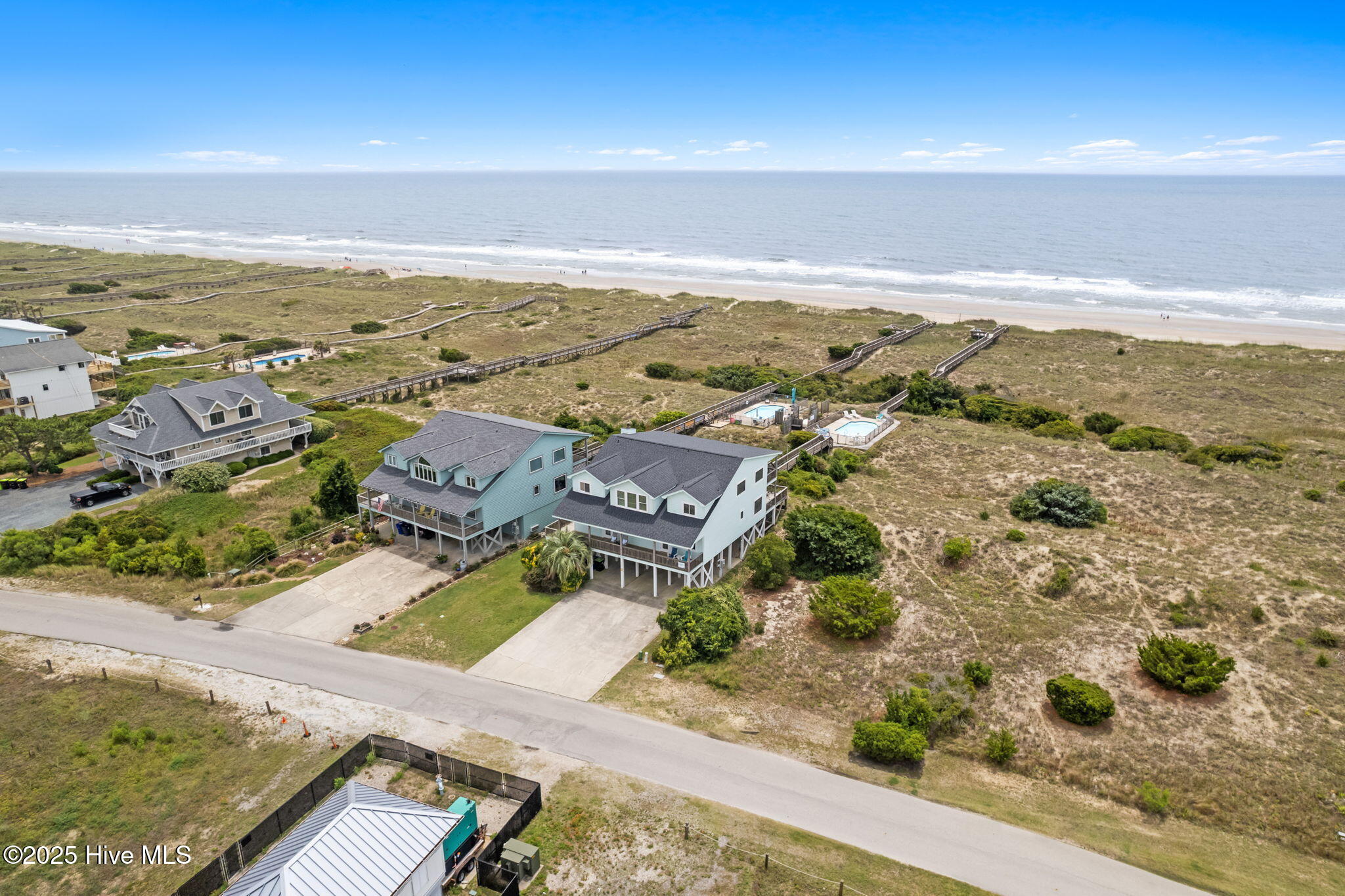 Single Family Residence in Holden Beach NC 1239 Ocean Boulevard 74.jpg